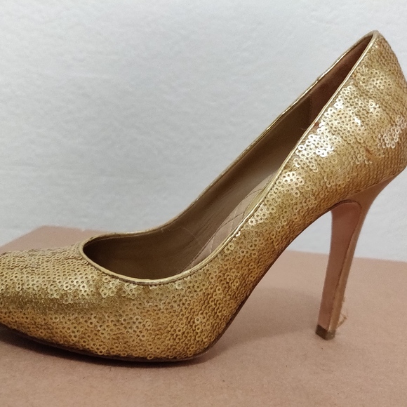 gold sequin pumps